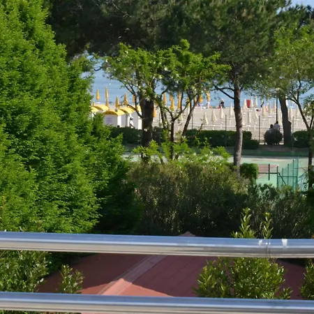 Hotel Bernt Grado